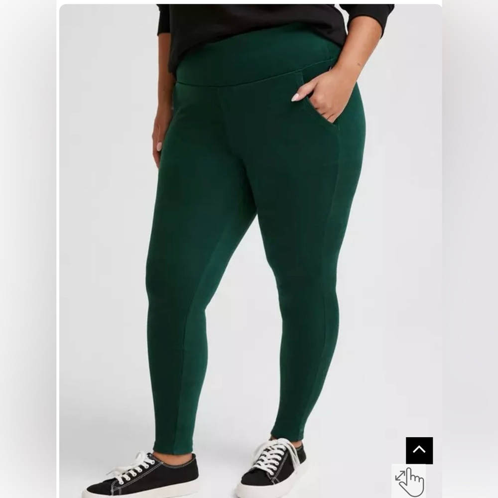 Torrid Happy Camper Super Soft Micro Fleece Legging Size 0/L